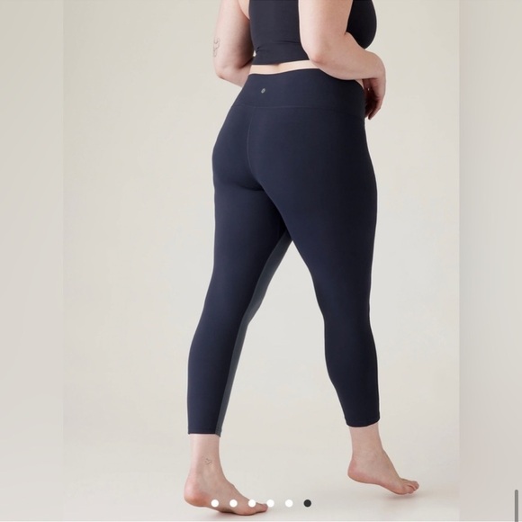 Athleta Transcend Colorblock 7/8 Tight - Picture 3 of 15